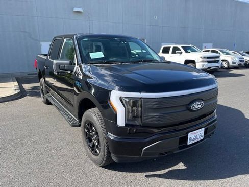 Used 2025 Ford F150 Lightning XLT AWD/4WD image 2