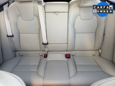 Used 2023 Volvo XC60 B5 Plus w/ Protection Package Premier image 26