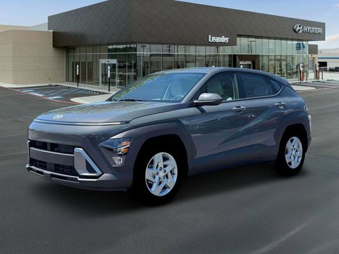 New 2026 Hyundai Kona SE image 2