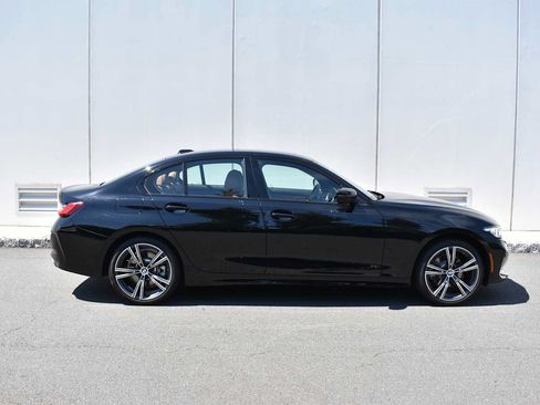 Used 2023 BMW 330i xDrive Sedan w/ Premium Package AWD/4WD image 4