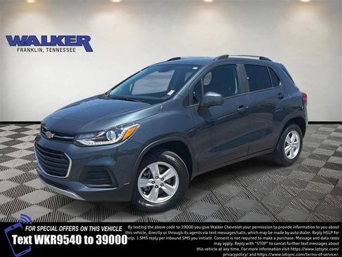 Used 2022 Chevrolet Trax LT w/ LT Convenience Package AWD/4WD image 1