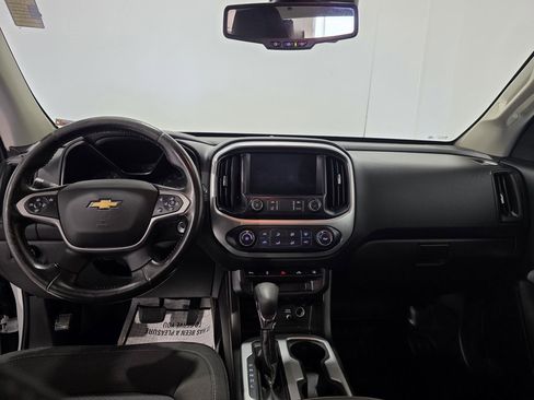 Used 2022 Chevrolet Colorado LT w/ Fleet Safety Package image 2