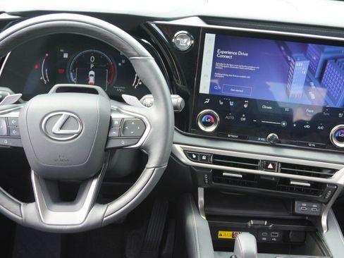 Certified 2024 Lexus RX 350 FWD w/ Convenience Package image 32