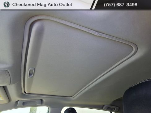 Used 2016 Toyota RAV4 XLE AWD/4WD image 10