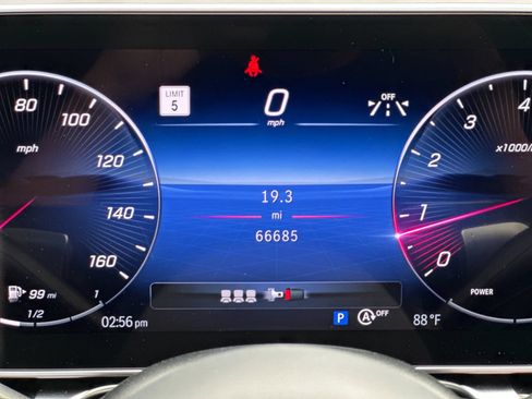 Used 2024 Mercedes-Benz S 580 4MATIC Sedan image 30
