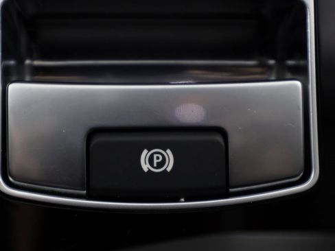 Used 2022 Land Rover Range Rover LWB SV Autobiography image 35