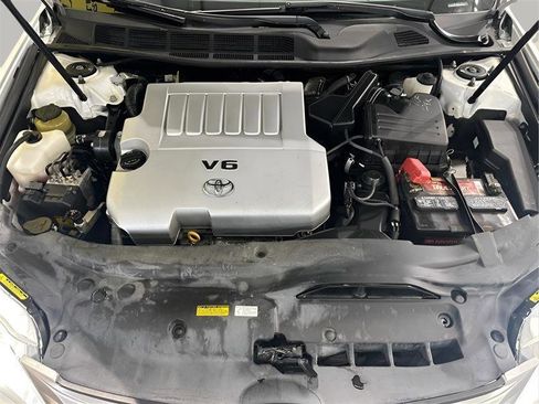 Used 2011 Toyota Avalon Limited FWD image 19
