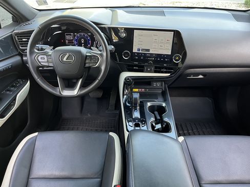 Used 2022 Lexus NX 250 FWD image 17