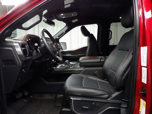 Used 2022 Ford F150 Lariat image 10