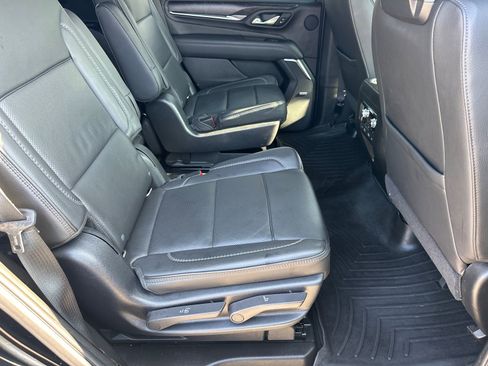 Used 2021 GMC Yukon Denali w/ LPO, Illumination Package image 15