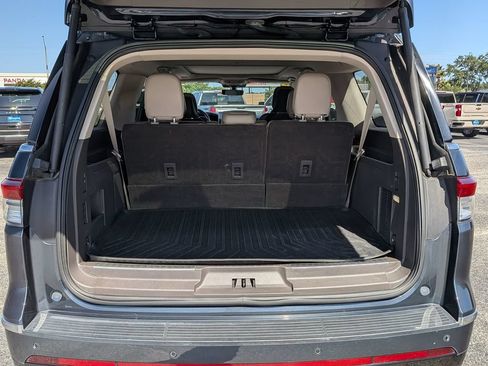 Used 2024 Lincoln Navigator L Reserve AWD/4WD image 28