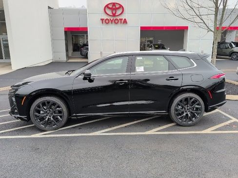 New 2025 Toyota Crown Signia Limited image 7