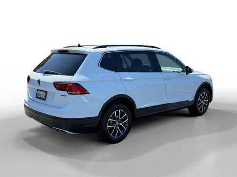 Used 2019 Volkswagen Tiguan SE AWD/4WD image 5