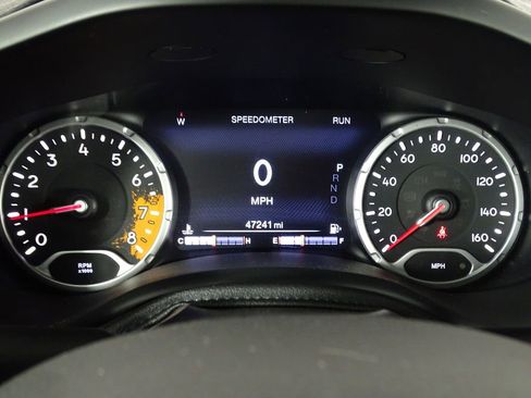 Used 2018 Jeep Renegade Limited image 27