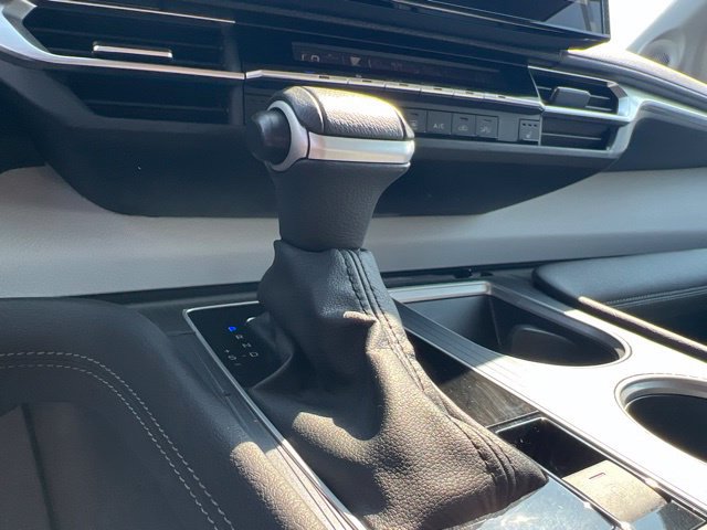 Used 2025 Toyota Sienna XLE w/ XLE Plus Package FWD image 21