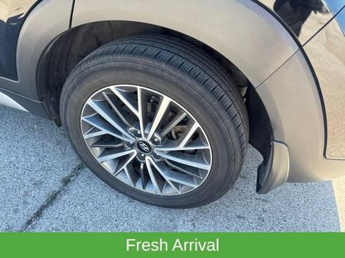 Used 2021 Hyundai Tucson Limited FWD image 9