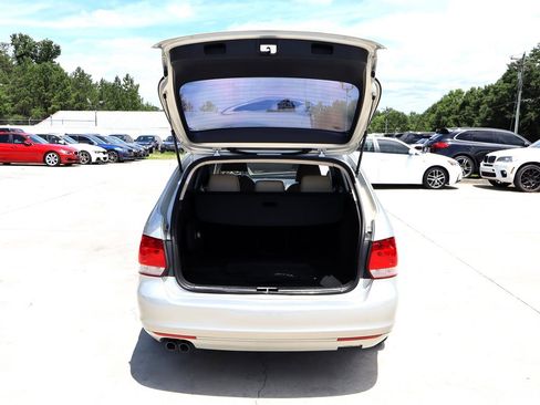 Used 2011 Volkswagen Jetta TDI FWD image 32