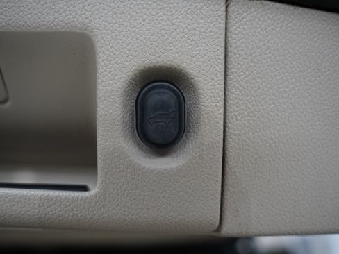 Used 2019 GMC Yukon XL Denali w/ Denali Ultimate Package image 36