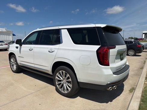 Used 2023 GMC Yukon Denali AWD/4WD image 9