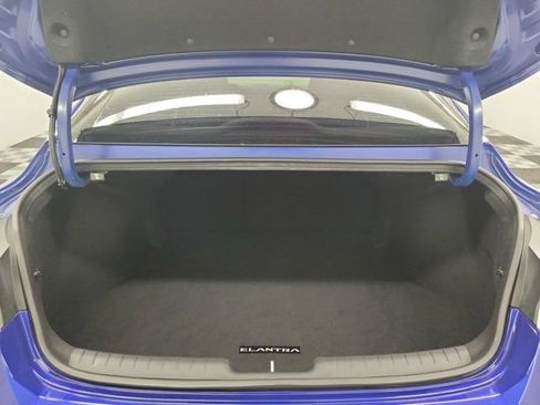 Used 2024 Hyundai Elantra SEL FWD image 8
