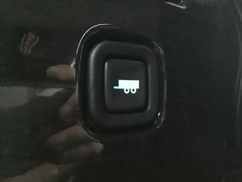 Used 2023 GMC Savana 2500 image 34