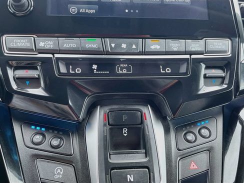 Used 2023 Honda Odyssey Elite image 16