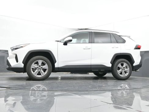 Used 2025 Toyota RAV4 XLE image 45