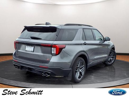 Used 2025 Ford Explorer ST AWD/4WD image 30