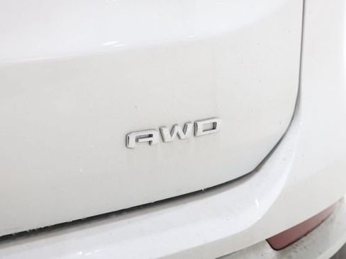 Used 2023 GMC Terrain SLT w/ Tech Package AWD/4WD image 13