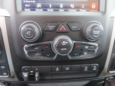 Used 2018 RAM 1500 Big Horn image 38