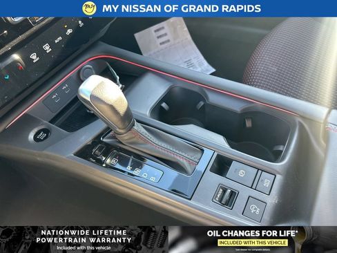 New 2026 Nissan Sentra SR w/ Floor Mat Package FWD image 20