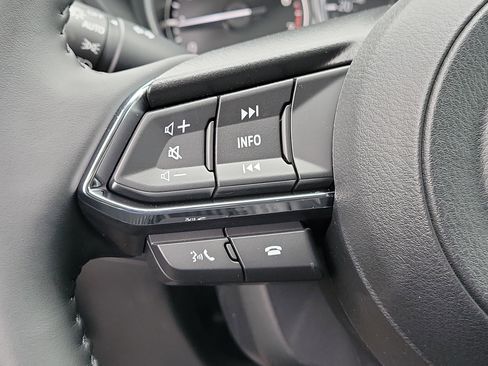 New 2025 MAZDA CX-5 AWD 2.5 S w/ Preferred Package image 15