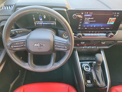 Used 2023 Chevrolet Colorado Trail Boss image 11