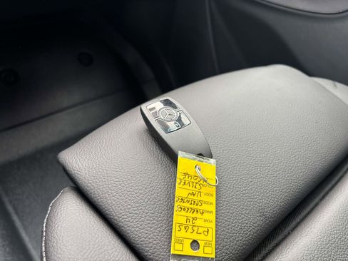 Used 2024 Mercedes-Benz Sprinter 2500 image 25