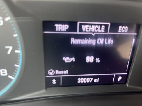 Used 2020 Chevrolet Equinox LS w/ LS Convenience Package image 19