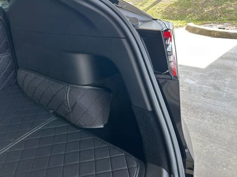 Used 2022 Tesla Model Y Performance image 34