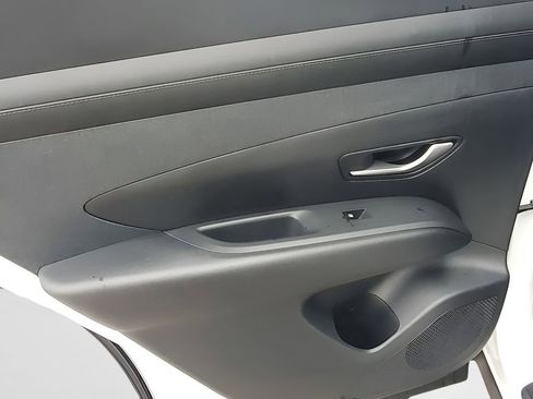 Certified 2025 Hyundai Tucson SEL image 40