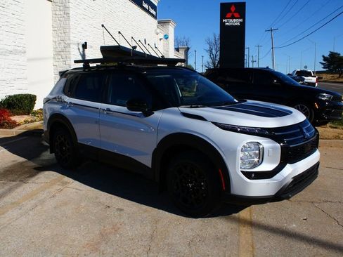 New 2026 Mitsubishi Outlander Trail Edition image 7