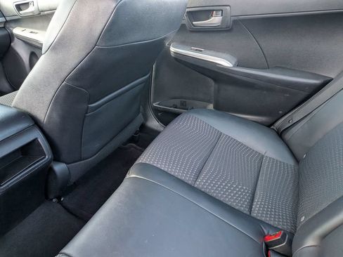 Used 2012 Toyota Camry SE FWD image 33