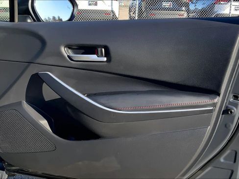 Used 2025 Toyota Corolla SE image 21