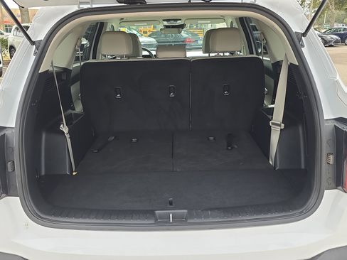 Certified 2025 Kia Sorento S image 12
