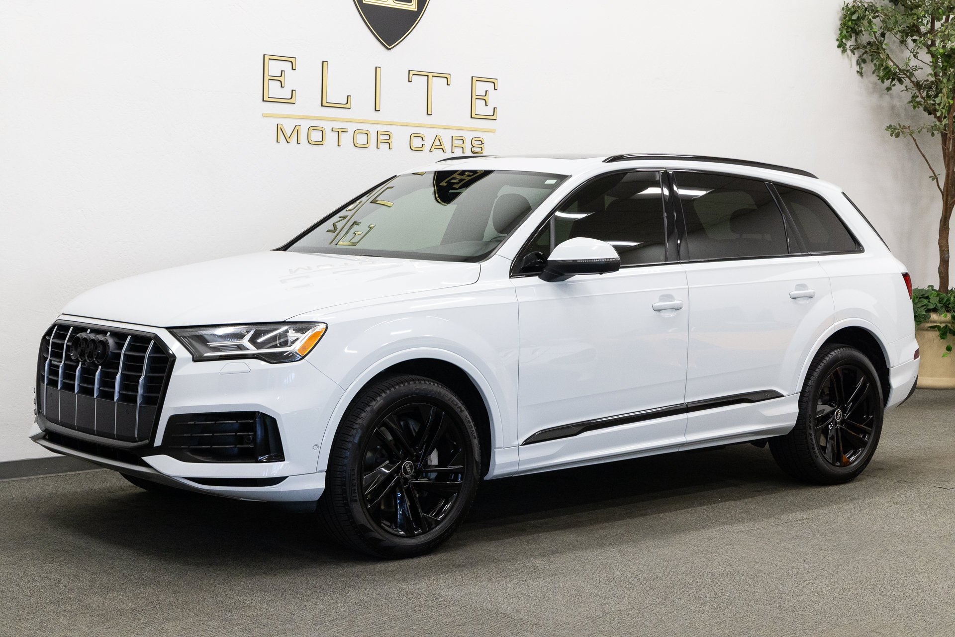 Used 2021 Audi Q7 3.0T Premium AWD/4WD image 1