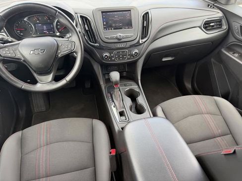 Certified 2022 Chevrolet Equinox RS FWD image 18