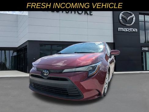 Used 2024 Toyota Corolla LE FWD image 7