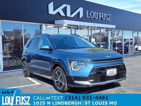 Used 2023 Kia Niro FWD image 1