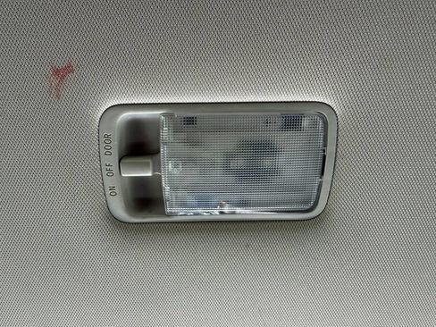 Used 2020 Nissan Rogue S FWD image 27
