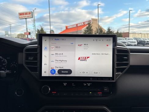 Used 2024 Toyota Tundra Limited image 26