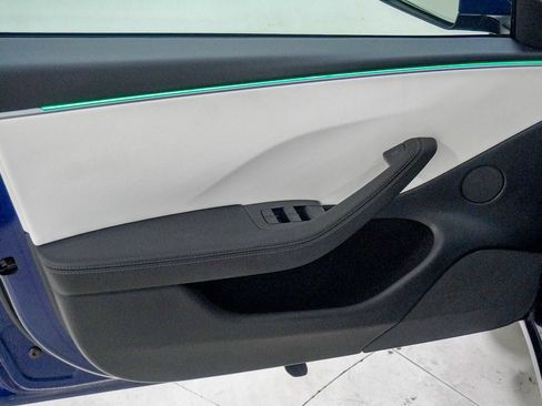 Used 2025 Tesla Model 3 Performance AWD/4WD image 16