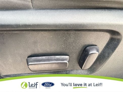 Used 2015 Toyota Tundra SR5 w/ SR5 Upgrade Package image 18