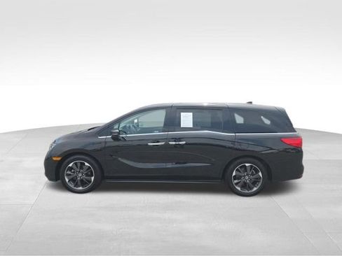 Certified 2023 Honda Odyssey Elite image 3